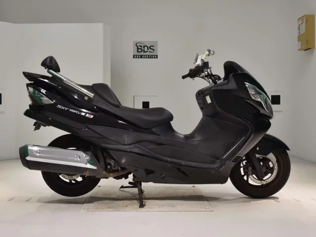 Suzuki SKYWAVE 250S-3 лот № 7668 оценка 4  с аукциона в Японии