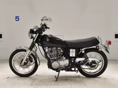 Yamaha SR400-5  с аукциона в Японии