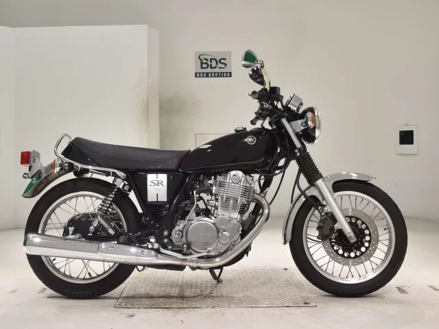 Yamaha SR400-5 лот № 0173 оценка 5  с аукциона в Японии