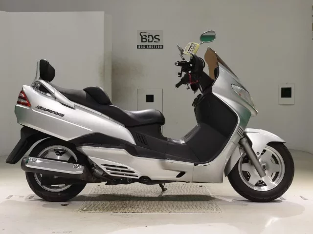 Suzuki SKYWAVE 250 лот № 5059 оценка 4  с аукциона в Японии
