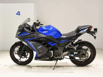 Kawasaki NINJA250  с аукциона в Японии