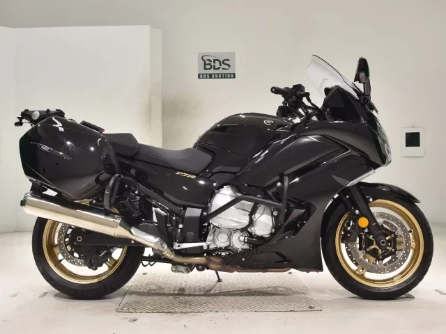 Yamaha FJR1300A лот № 2792 оценка 6  с аукциона в Японии