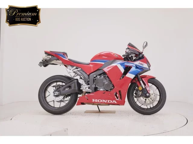 Honda CBR600RR-4 лот № 2583 оценка 6  с аукциона в Японии