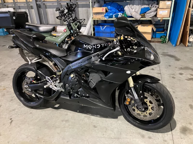 Yamaha YZF-R1 лот № 00021 оценка 4  с аукциона в Японии