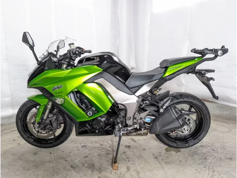 Kawasaki Ninja 1000 ABS лот № 02053 оценка 4  с аукциона в Японии
