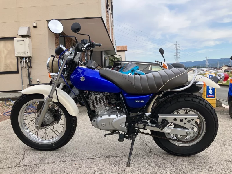 Suzuki VAN VAN 200 лот № 00317 оценка 4  с аукциона в Японии