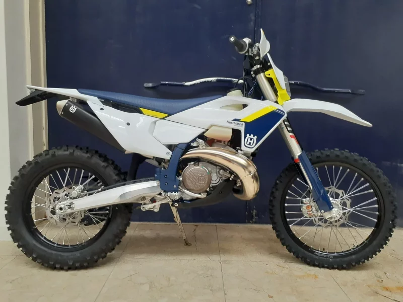 Husqvarna IS SC BAR NATE250 лот № 04381 оценка 8  с аукциона в Японии