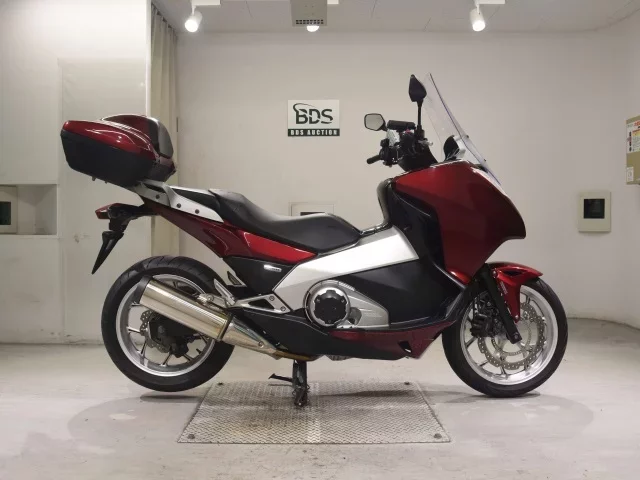 Honda NC700 INTEGRA лот № 5200 оценка 4  с аукциона в Японии