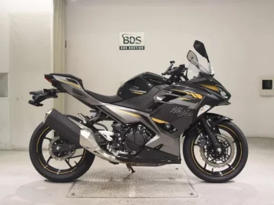 Kawasaki NINJA400-2  с аукциона в Японии