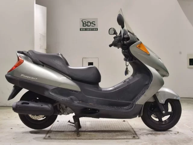 Honda FORESIGHT лот № 2696 оценка 4  с аукциона в Японии