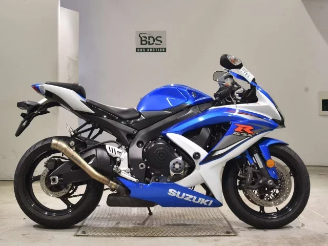 Suzuki GSX-R750 лот № 2724 оценка 5  с аукциона в Японии