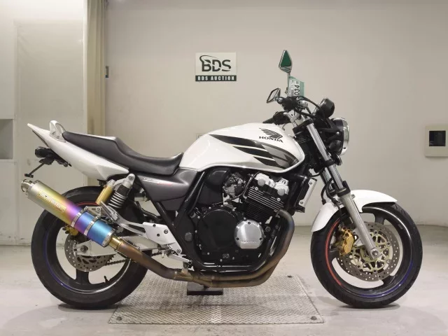 Honda CB400SFV-3 лот № 5034 оценка 4  с аукциона в Японии