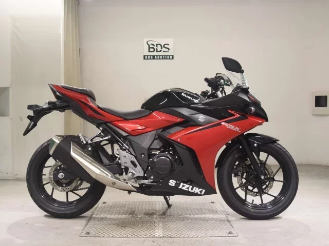 Suzuki GSX250RA лот № 7527 оценка 5  с аукциона в Японии