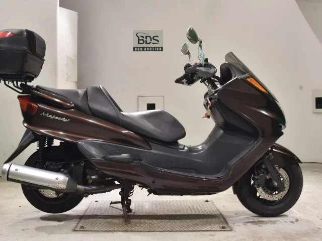 Yamaha MAJESTY 250C лот № 2753 оценка 4  с аукциона в Японии