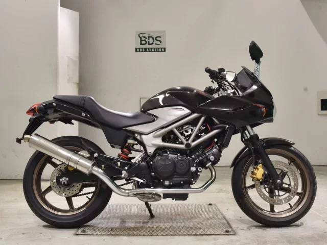 Honda VTR-F250 лот № 2784 оценка 5  с аукциона в Японии