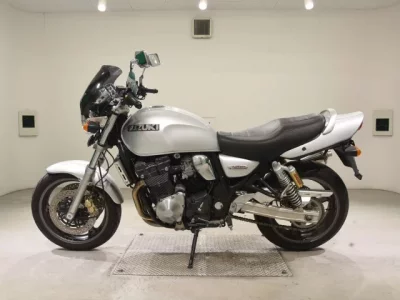 Suzuki INAZUMA 1200  с аукциона в Японии