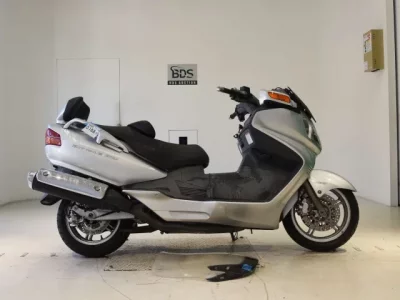 Suzuki SKYWAVE 650LX
