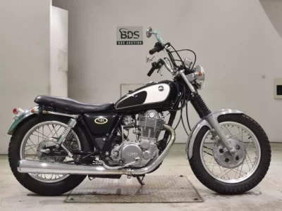 Yamaha SR400-2  с аукциона в Японии
