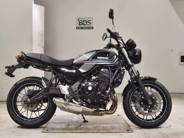Kawasaki Z650RS лот № 2590 оценка 7  с аукциона в Японии