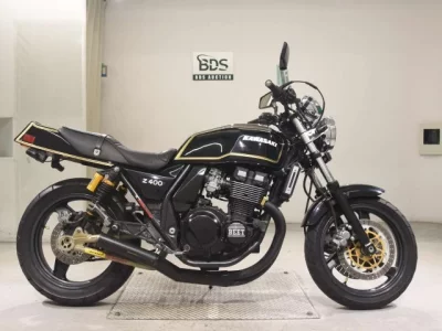 Kawasaki ZRX400  с аукциона в Японии