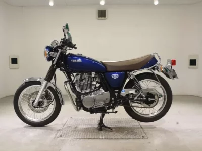 Yamaha SR400-5  с аукциона в Японии