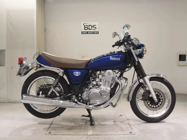 Yamaha SR400-5 лот № 7593 оценка 6  с аукциона в Японии