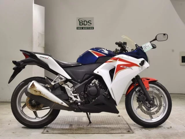 Honda CBR250R лот № 2673 оценка 4  с аукциона в Японии