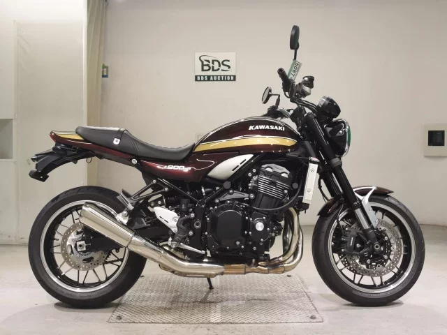 Kawasaki Z900RS лот № 5067 оценка 8  с аукциона в Японии
