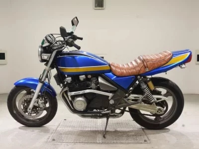 Kawasaki ZEPHYR400K  с аукциона в Японии