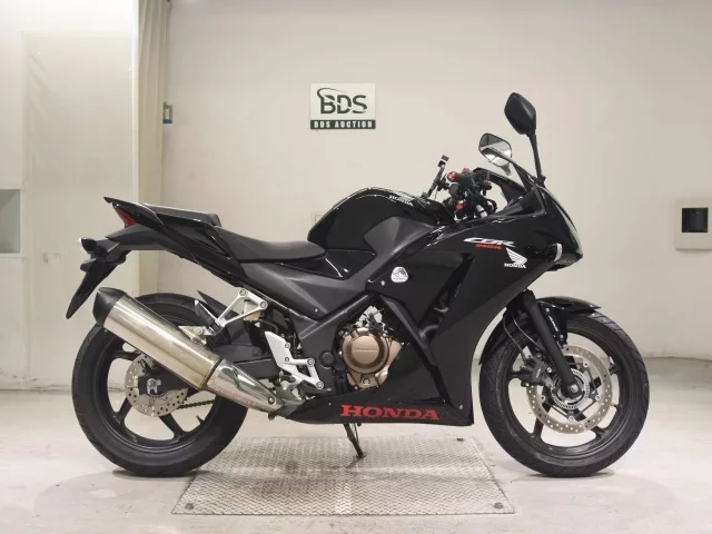 Honda CBR250R ABS лот № 7563 оценка 5  с аукциона в Японии
