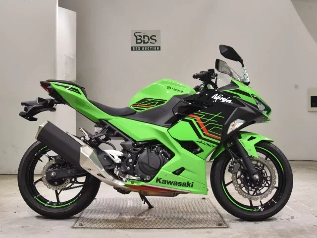 Kawasaki NINJA400 лот № 2743 оценка 7  с аукциона в Японии