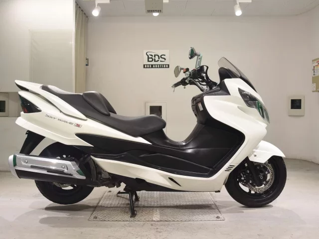 Suzuki SKYWAVE 400-3S лот № 5115 оценка 4  с аукциона в Японии