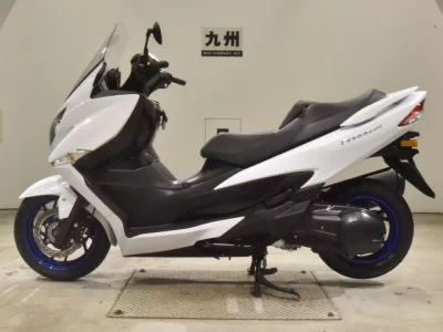 Suzuki BURGMAN 400A лот № 2678 оценка 6  с аукциона в Японии 2