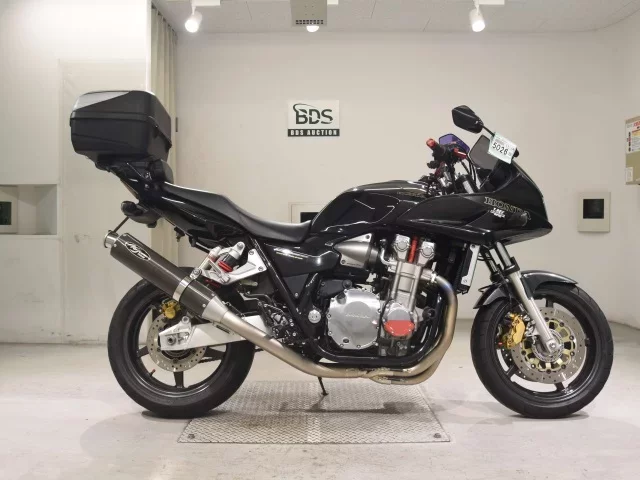 Honda CB1300SF BOLDOR ABS лот № 5026 оценка 4  с аукциона в Японии