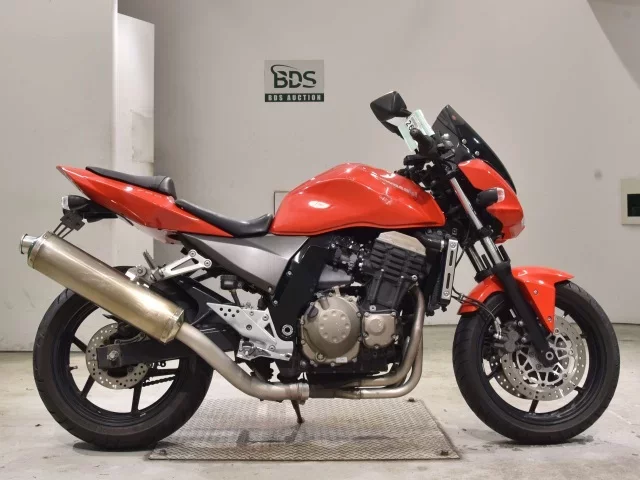Kawasaki Z750 лот № 2697 оценка 4  с аукциона в Японии