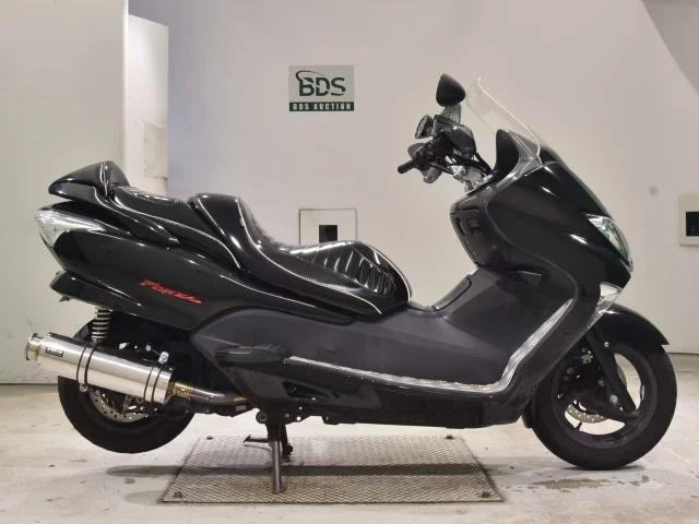 Honda FORZA Z лот № 2705 оценка 4  с аукциона в Японии