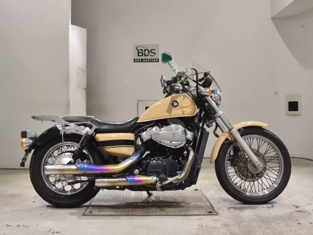 Honda VT400S лот № 2672 оценка 4  с аукциона в Японии