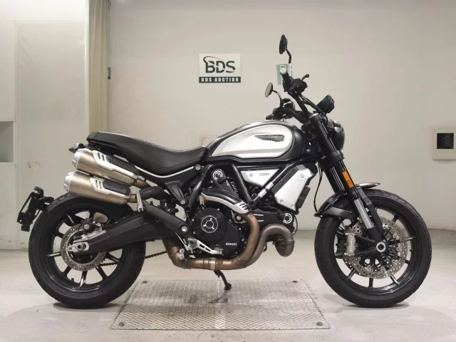 Ducati  SCRAMBLER 1100 лот № 5221 оценка 5  с аукциона в Японии