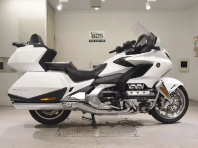Honda GL1800 TOUR  с аукциона в Японии