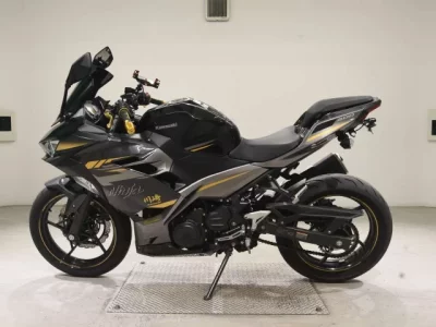Kawasaki NINJA400-2  с аукциона в Японии