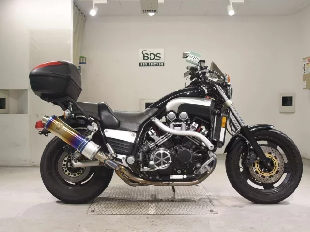 Yamaha V-MAX лот № 5121 оценка 4  с аукциона в Японии
