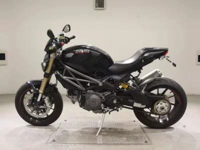 Ducati DUCATI MONSTER 1100 EVO  с аукциона в Японии