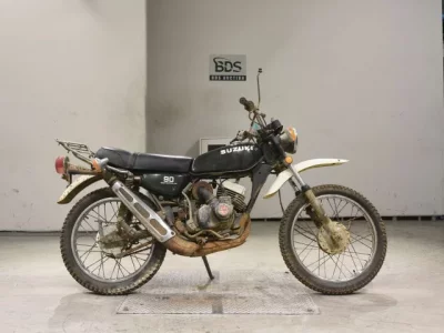 Suzuki TS90