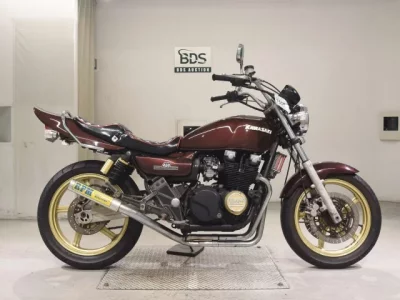 Kawasaki ZEPHYR400K  с аукциона в Японии