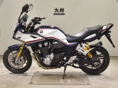 Honda CB1300S BOL D OR -3SP лот № 2722 оценка 7  с аукциона в Японии 2