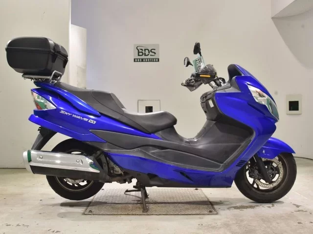 Suzuki SKYWAVE 250S-2 лот № 2708 оценка 4  с аукциона в Японии