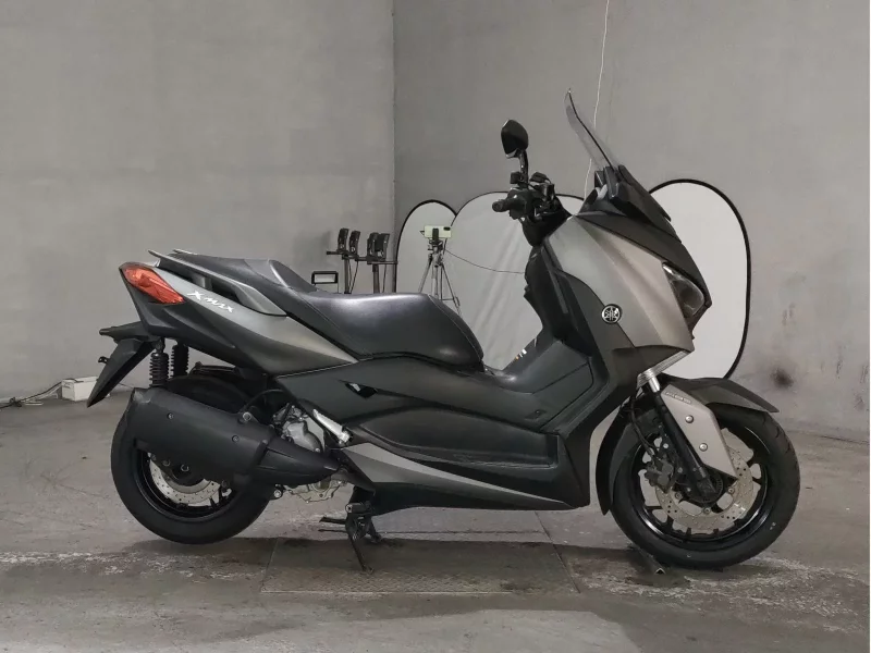 Yamaha X-MAX250 лот № 7618 оценка 4  с аукциона в Японии