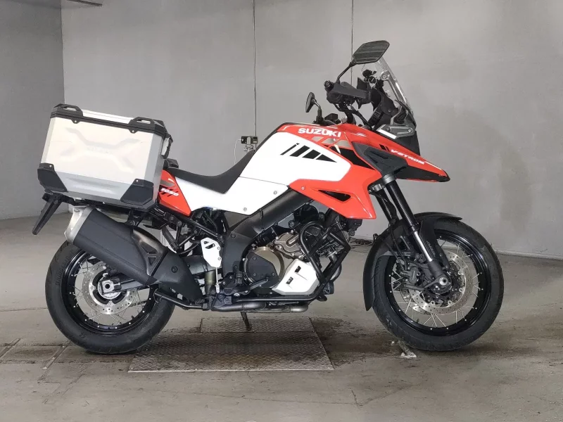 Suzuki V STROM 1050XT лот № 5073 оценка 4.5  с аукциона в Японии