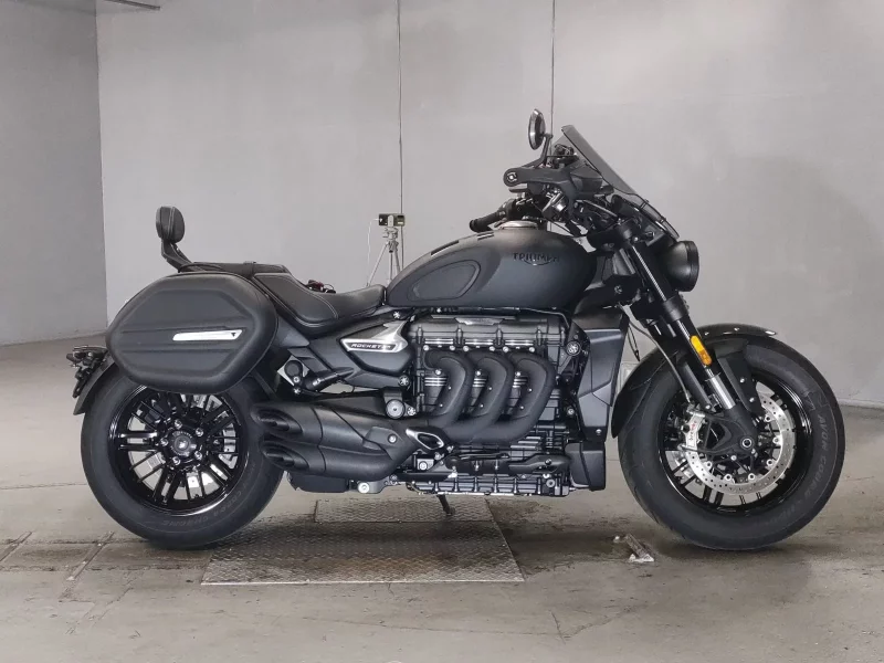 Triumph  ROCKET 3R лот № 5152 оценка 4.5  с аукциона в Японии