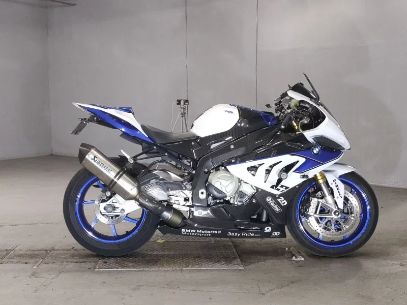 BMW  HP4 лот № 5516 оценка 4  с аукциона в Японии